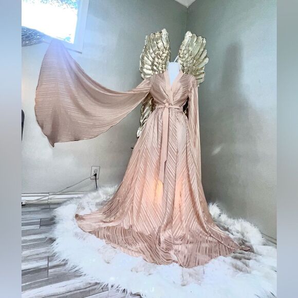 Divine Cover Up - Picture 8 of 11